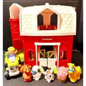Fisher-Price Little People 5 Animal Friends Farm Barn farmer tractor hay